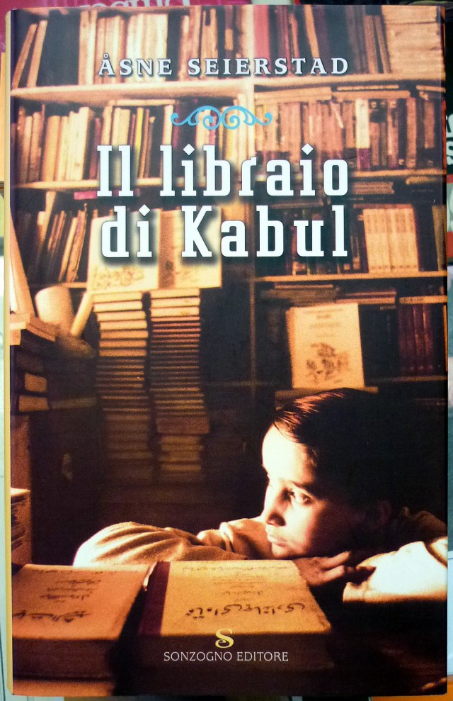 Åsne-Seierstad-Il-libraio-di-Kabul-Ed.-Sonzogno